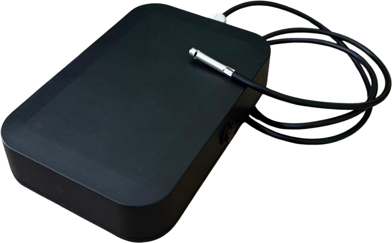 KRYOS temperature monitoring device with external probe and cable.